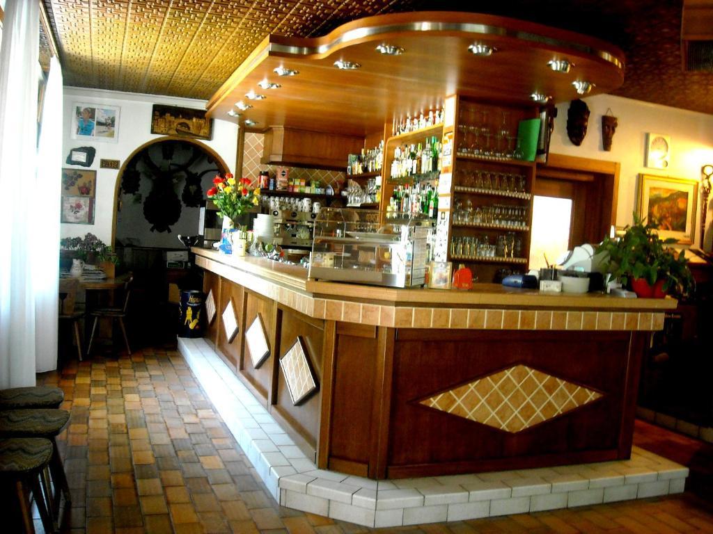 Hotel Faedo Pineta Luaran gambar