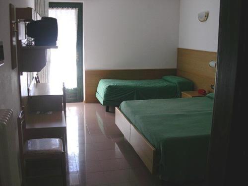 Hotel Faedo Pineta Luaran gambar