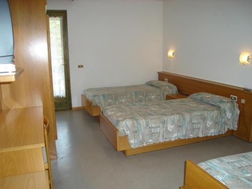 Hotel Faedo Pineta Luaran gambar